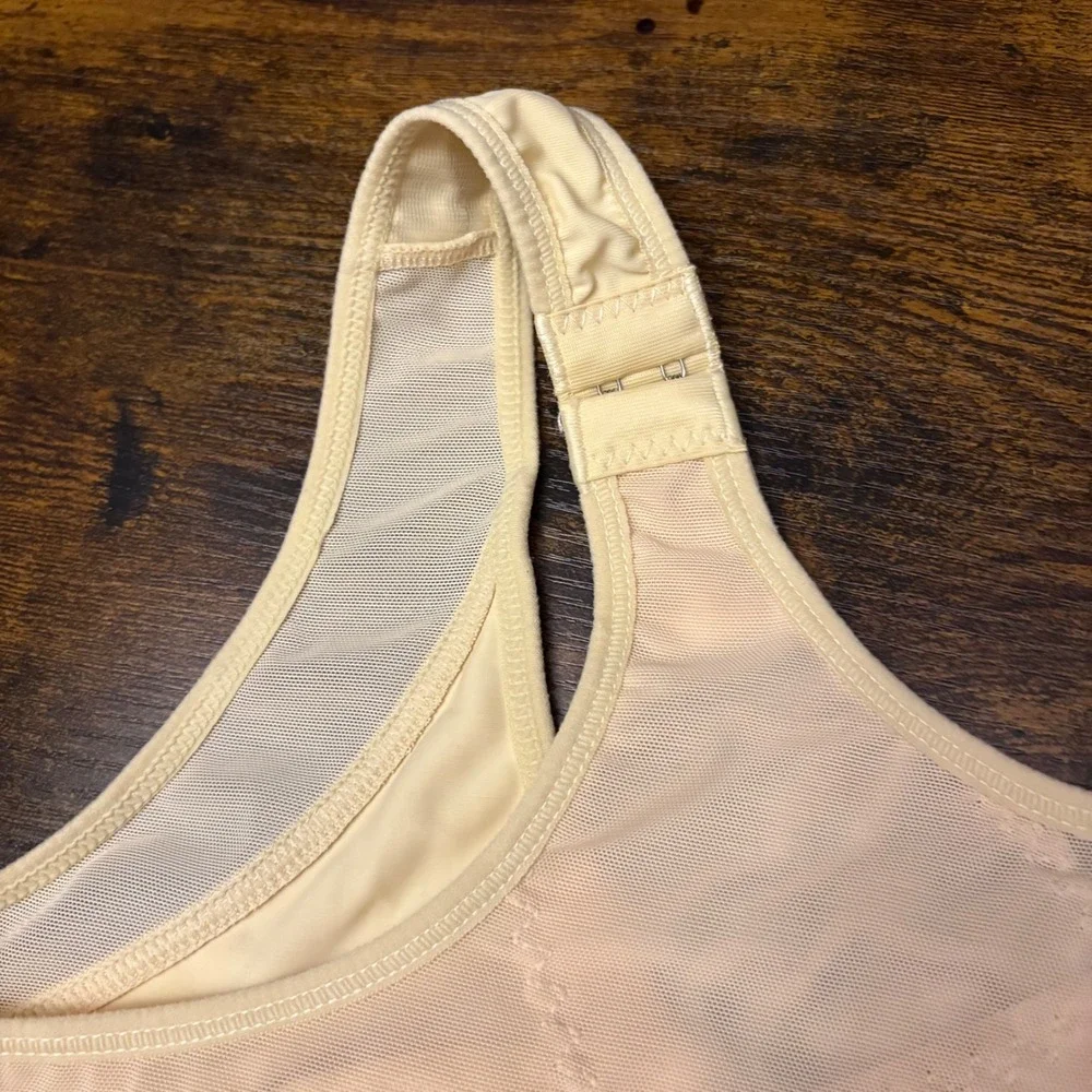 Set of 3 Front Closure Posture Corrector Wireless Bra Beige 4XL